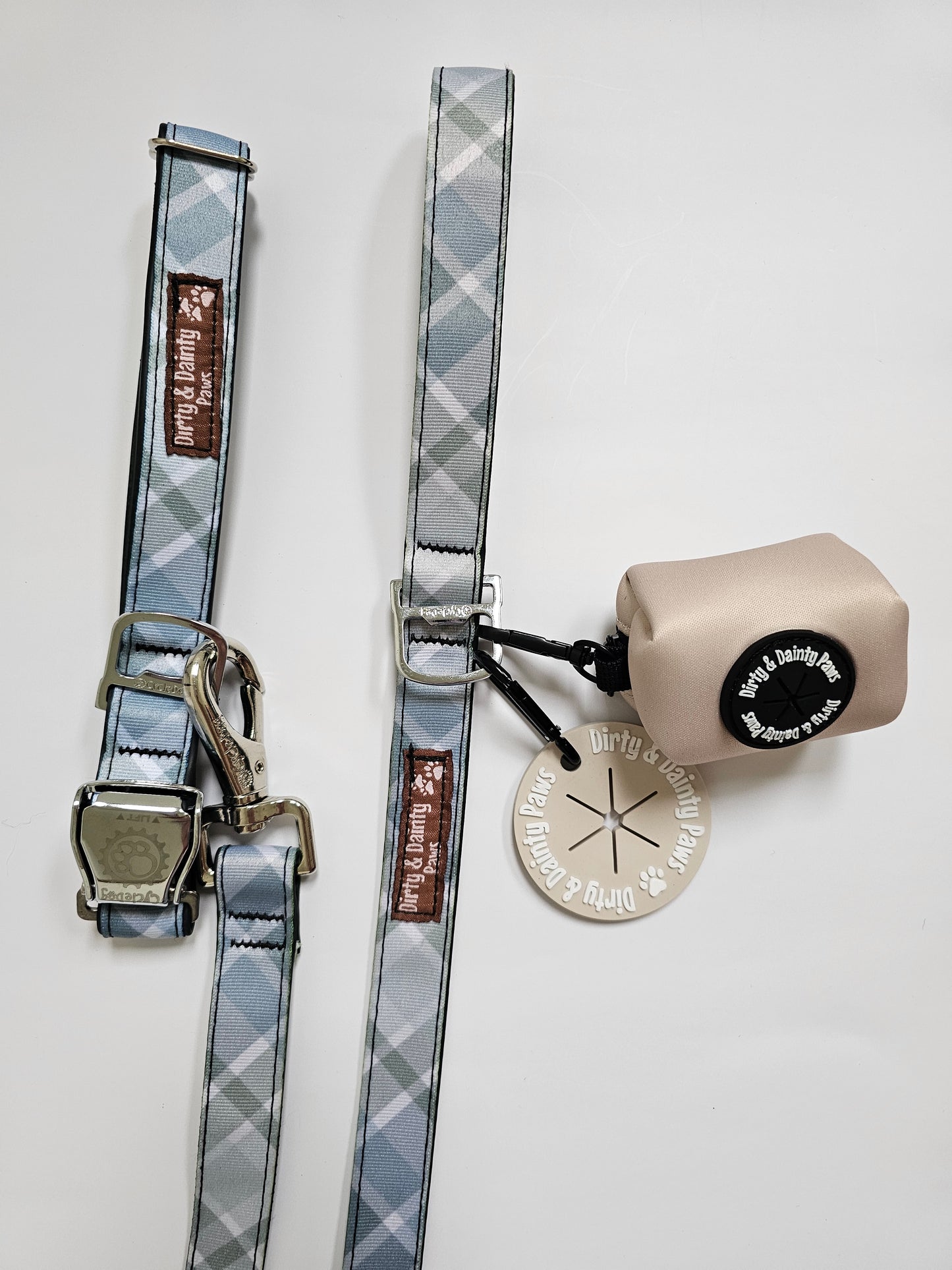 Sandy Paws Poop Bag Pouch