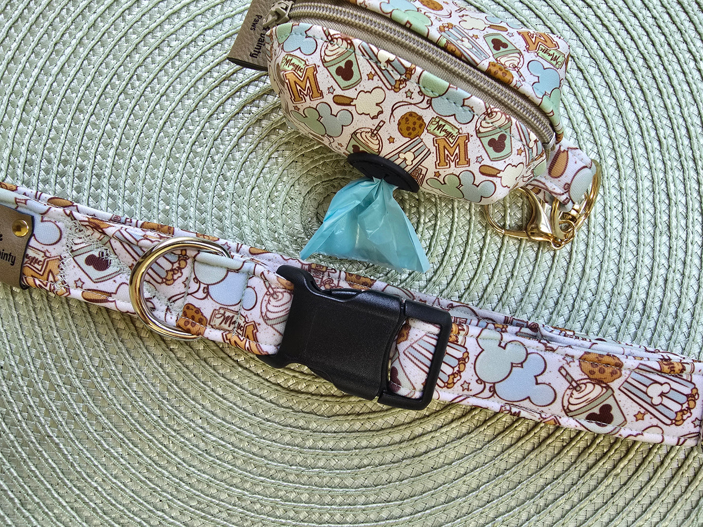 Magical Treats Neoprene Dog Collar Blue And Green – Waterproof, Adjustable, Comfortable & Durable