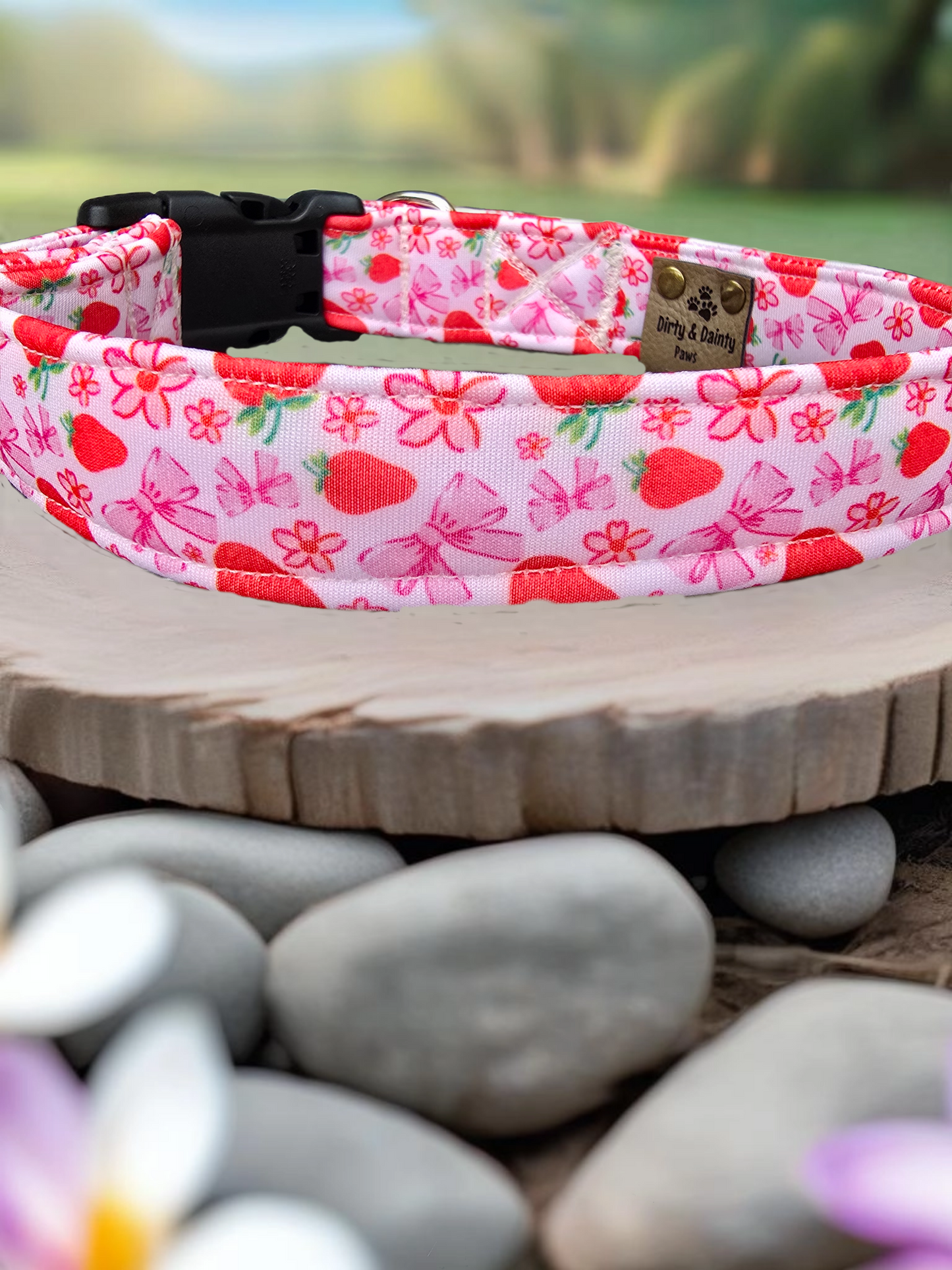 Strawberries and Bows Neoprene Dog Collar – Soft, Durable & Stylish