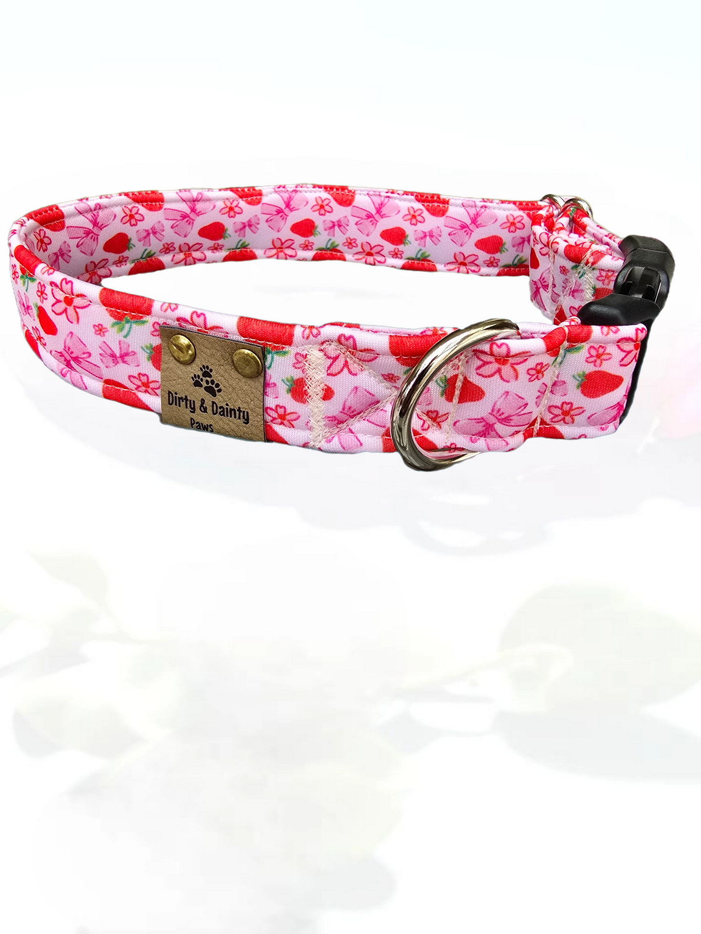 Strawberries and Bows Neoprene Dog Collar – Soft, Durable & Stylish