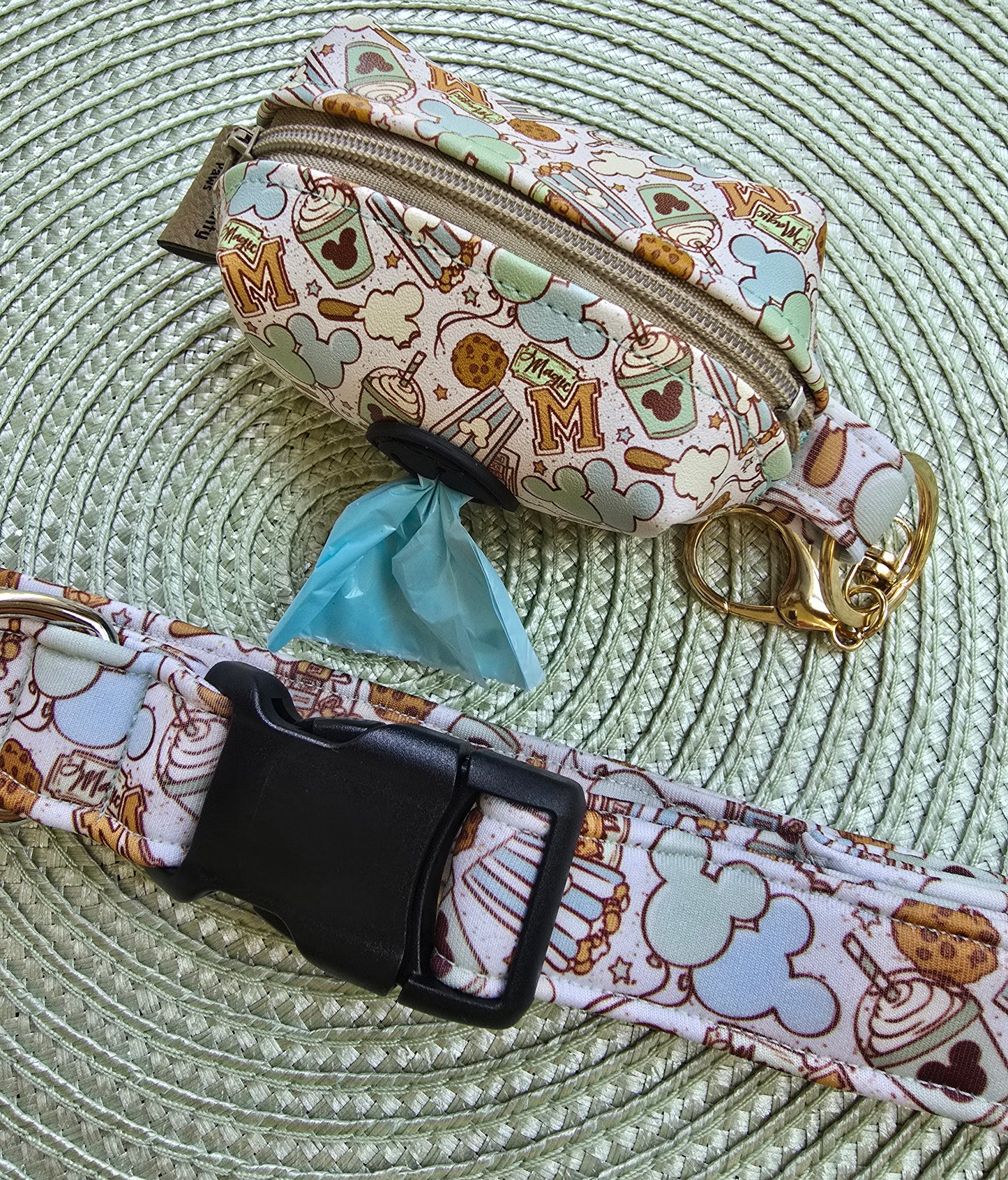 Magical Treats Neoprene Dog Collar Blue And Green – Waterproof, Adjustable, Comfortable & Durable