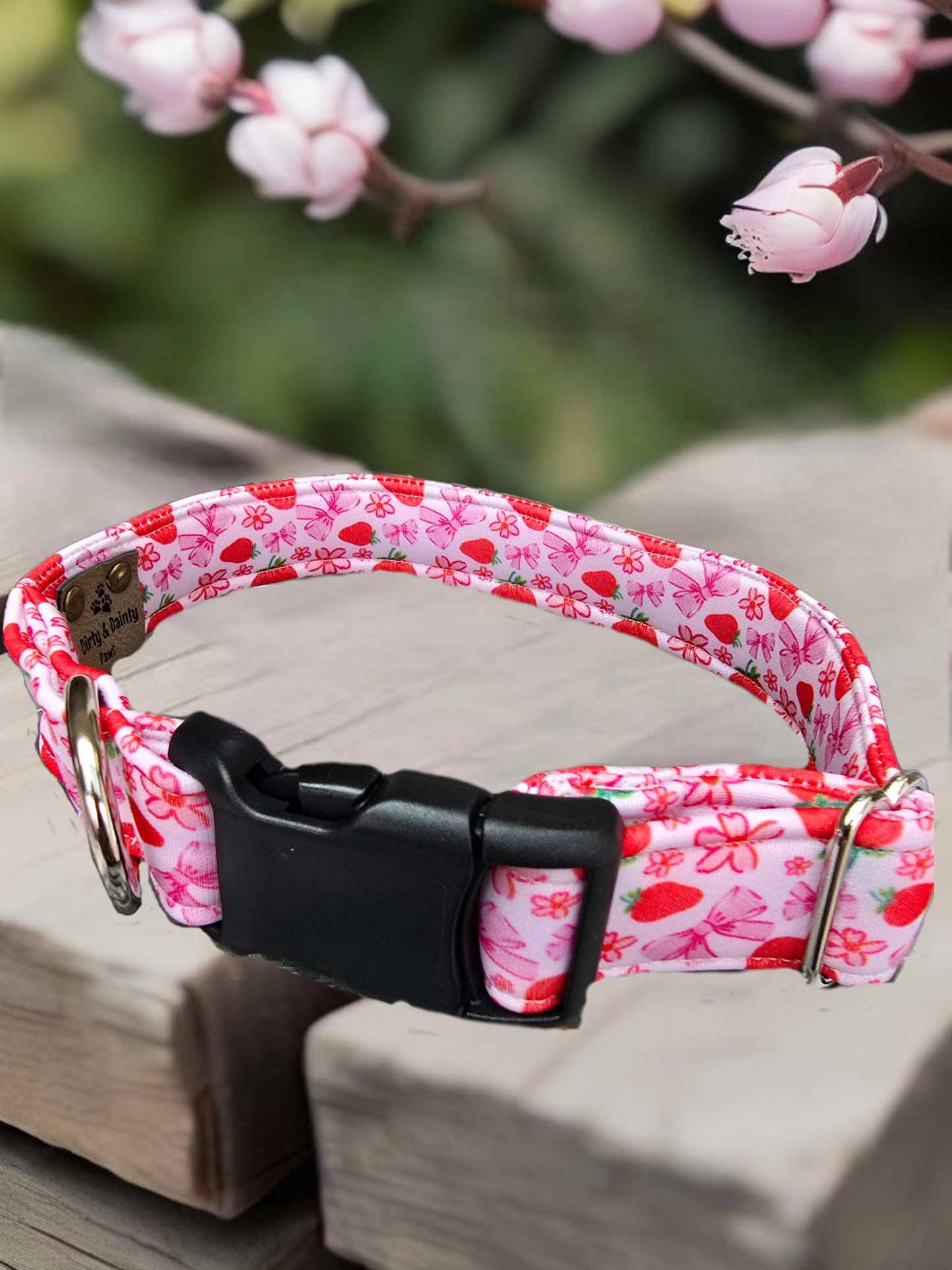 Strawberries and Bows Neoprene Dog Collar – Soft, Durable & Stylish