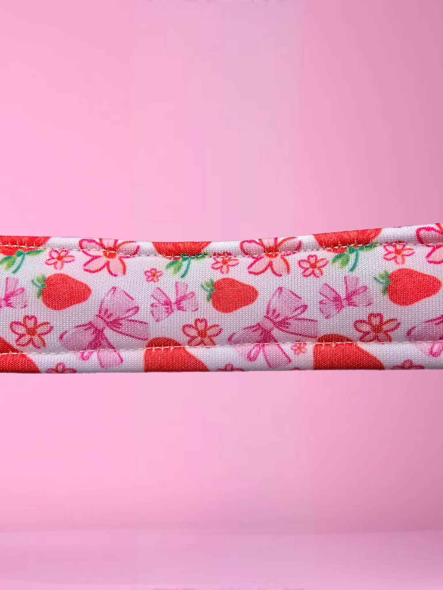 Strawberries and Bows Neoprene Dog Collar – Soft, Durable & Stylish