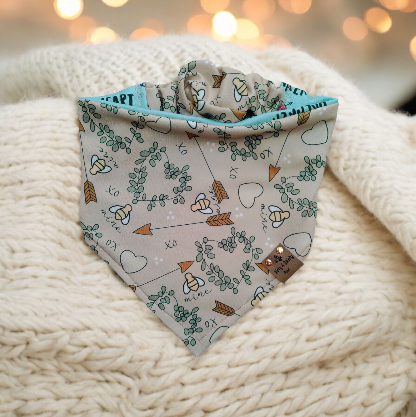 Heart Breaker | Bee Mine Sports Piqué Reversible Scrunchie Dog Bandana