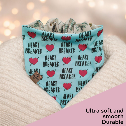 Sports Piqué scrunchie dog bandana with Heart Breaker print and red hearts