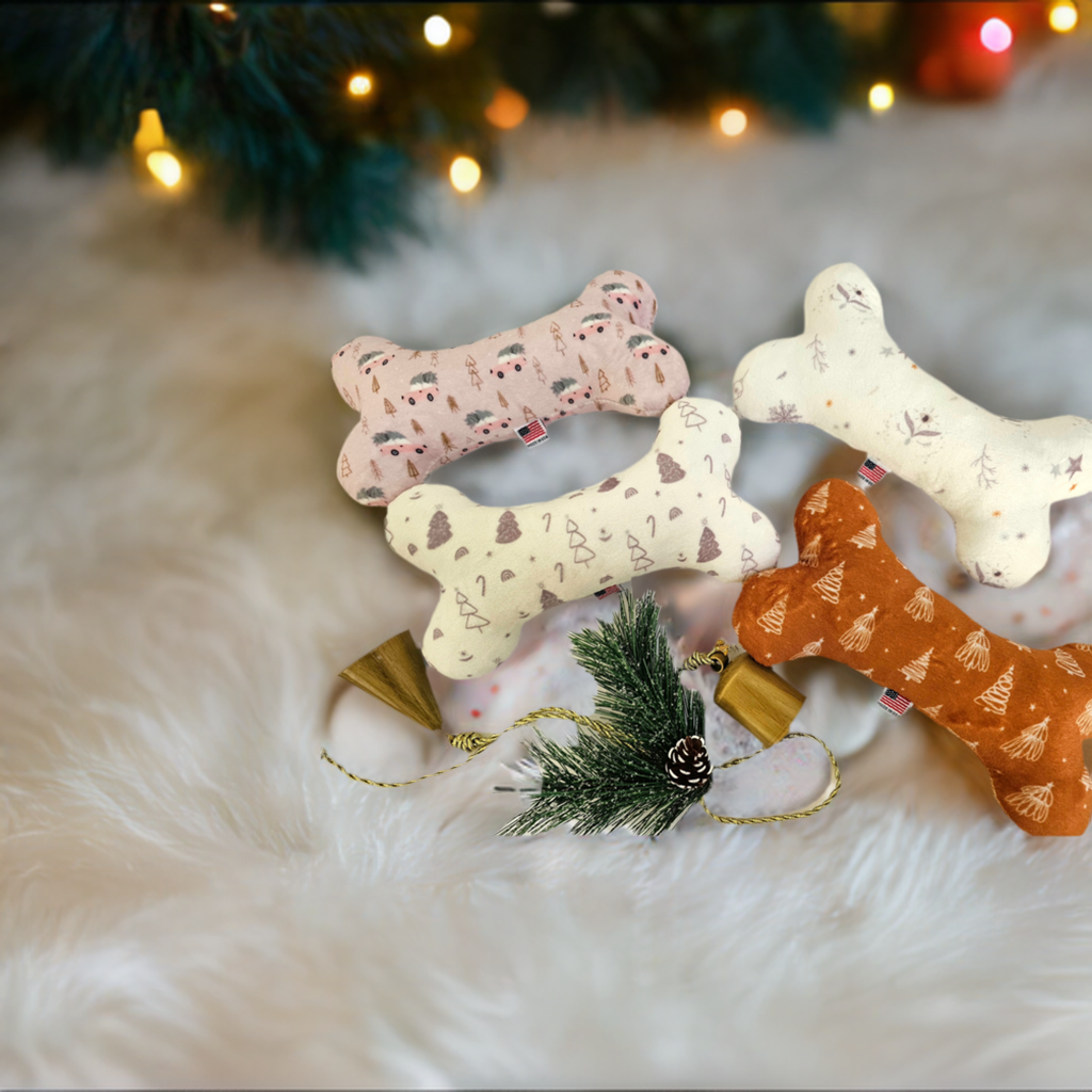 AT CURLY TAIL COFFEE Holiday Dog Toy Bones