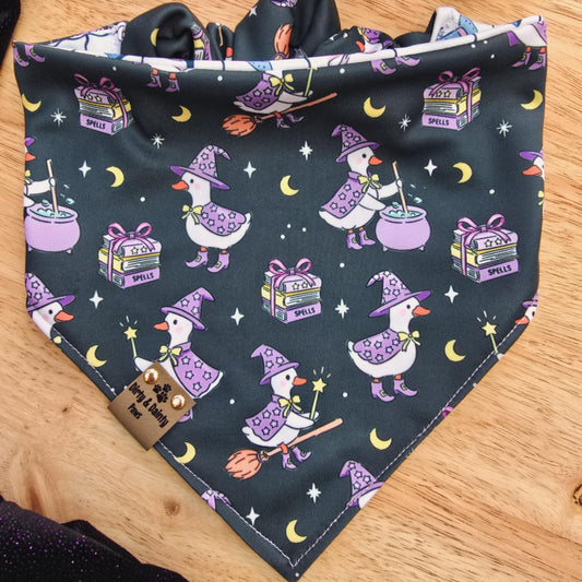 Spooky Goose|Cute Pumpkins Ghosts Activewear Reversible Scrunchie Dog Bandana